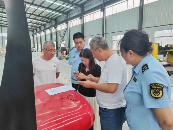 配资网 聚焦企业“急难愁盼”  长清区开展叉车检验上门服务